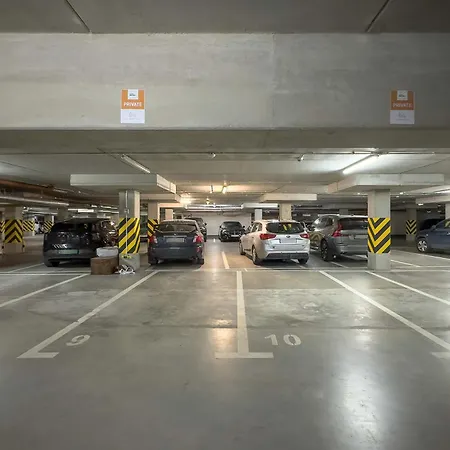 アパート Elegant Slezna In With Parking By Renters *