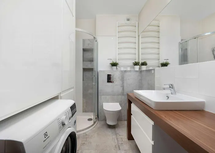 Elegant Slezna In With Parking By Renters 아파트 브로츠와프