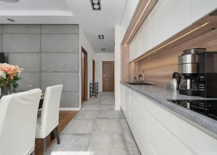 Elegant Slezna In With Parking By Renters 아파트 *